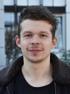 Simon Hollerith from the Quantum Many Body Systems Division